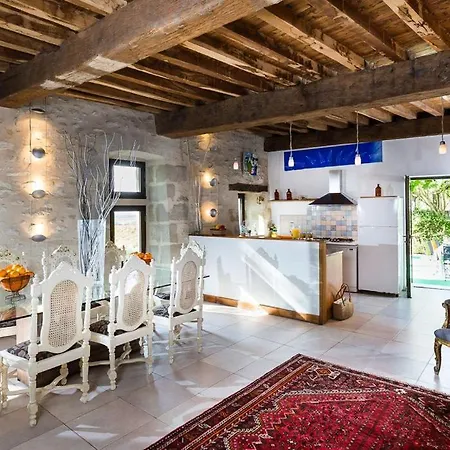 Villa Le Petit Manoir *
