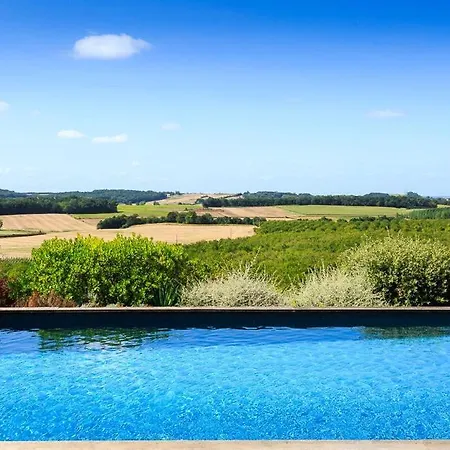 Le Petit Manoir Villa *