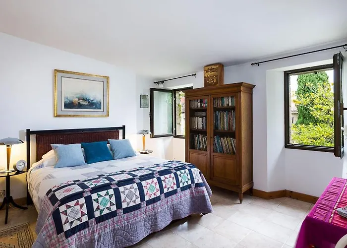 Oshidori Le Petit Manoir Villa *